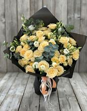 Букет цветов из:  Розы и Лизиантусы в Троицкой Республики Ингушетия