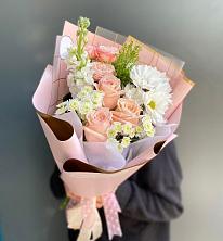 Букет цветов из:  Хризантемы и Розы в Троицкой Республики Ингушетия