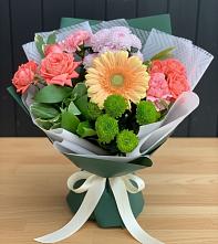 Букет цветов из:  Гвоздики, Розы, Герберы и Хризантемы #REPLACE_PRED# Троицкой Республики Ингушетия