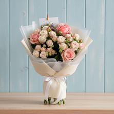Букет цветов из:  Розы в Троицкой Республики Ингушетия