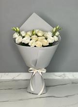 Букет цветов из:  Розы и Лизиантусы в Троицкой Республики Ингушетия